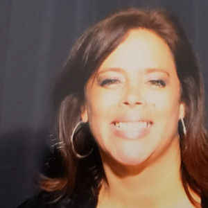 Meet your Posher, Dee